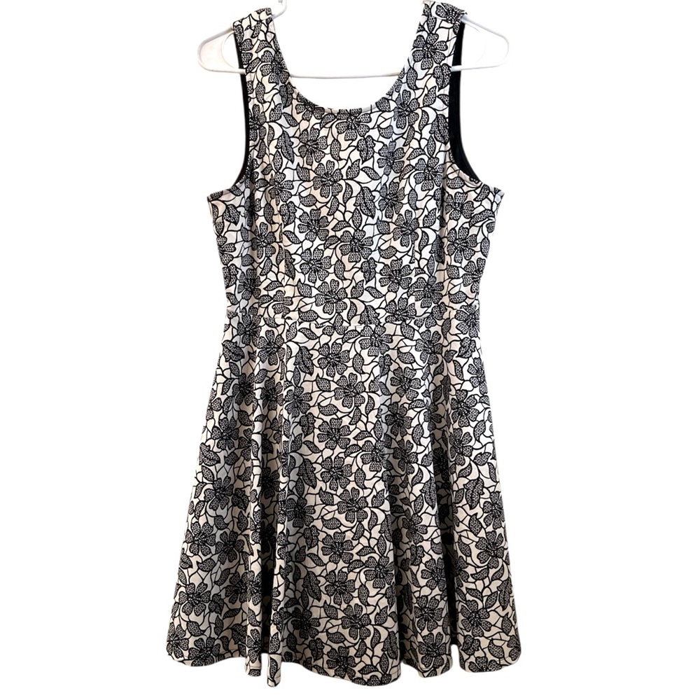 Alya Dress Midi Black White Floral Sleeveless A-Line Back Zipper WM SZ M Flirty